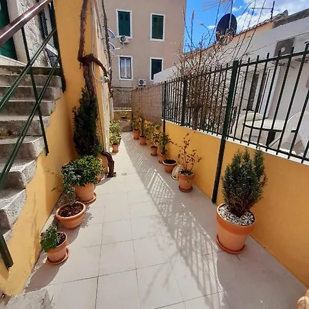 Apartamento Luxury Mansarda Duplex - Centre - Stone House Split