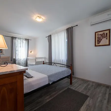 Apartment Luxury Mansarda Duplex - City Centre - Stone House