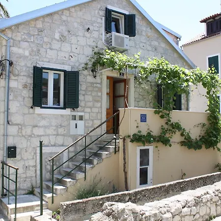 Luxury Mansarda Duplex - Centre - Stone House *